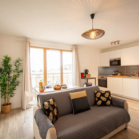 2 Pieces Renove Avec Balcon *